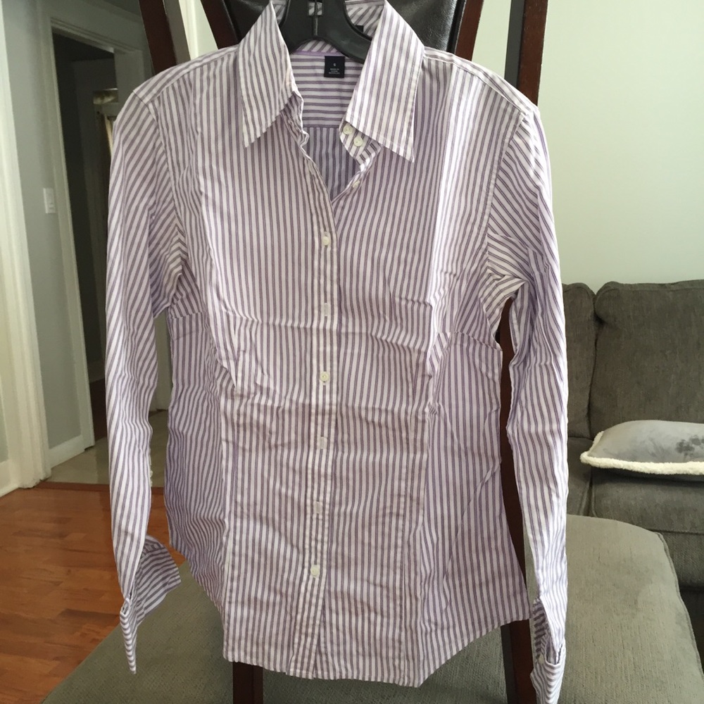 Gap button down. Purple stripes. Bundle any item!